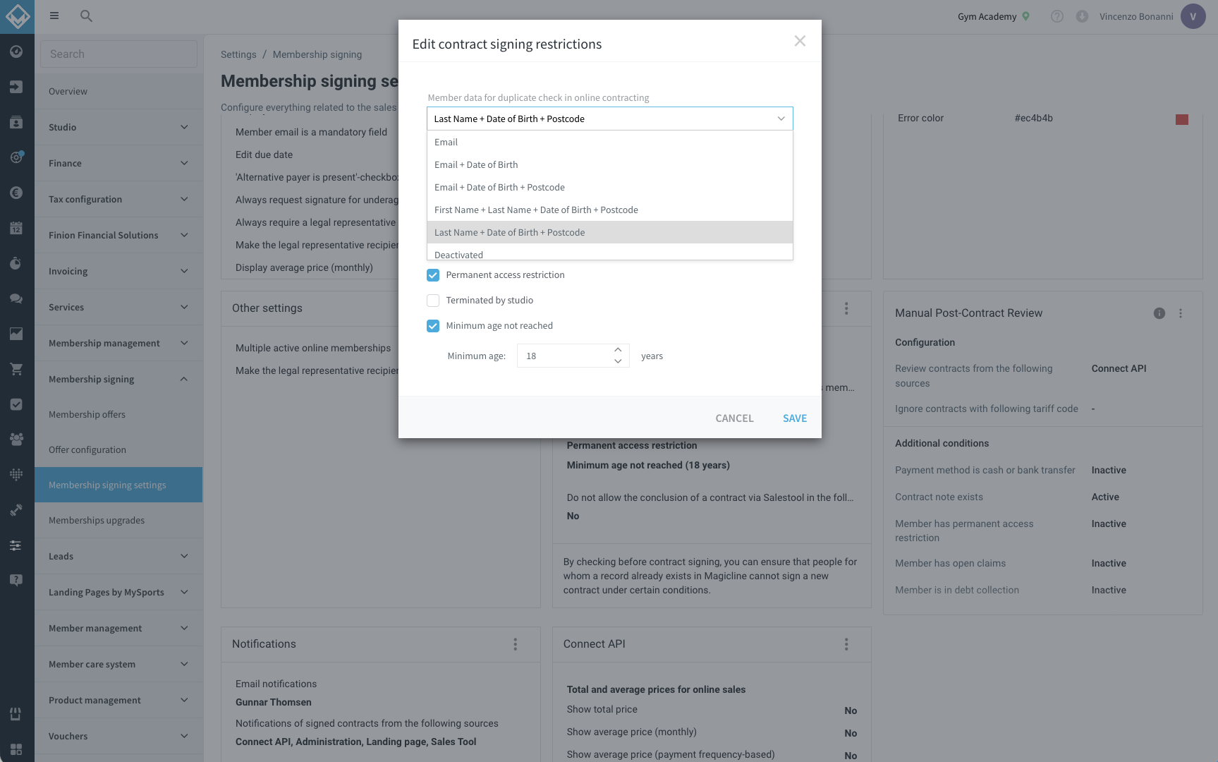 Modal di modifica delle restrizioni alla firma del contratto con il menu a discesa che mostra la nuova quarta opzione Cognome + Data di nascita + Codice postale